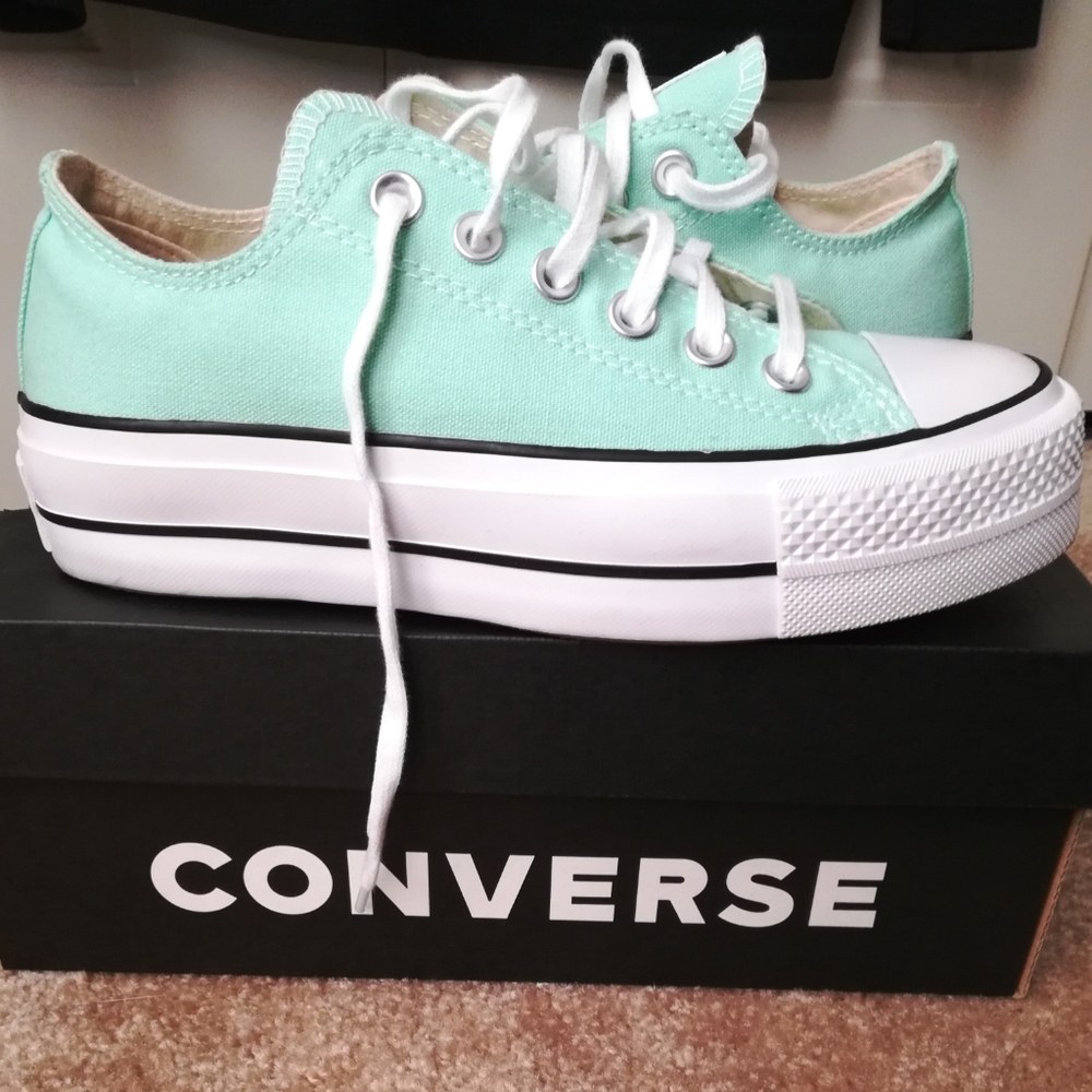 Converse Platform Sneaker
